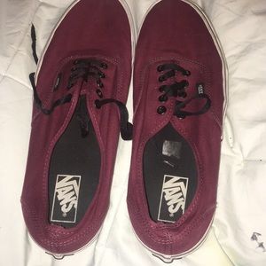 MAROON VAN LOWTOPS